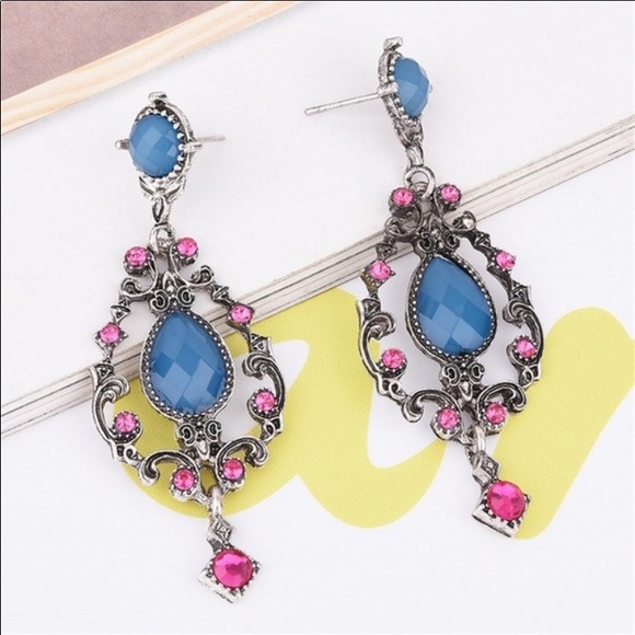 ๐ Lovely Large Colorful Rhinestone Rustic Style Statement Drop Earrings ๐ - Picture 3 of 5